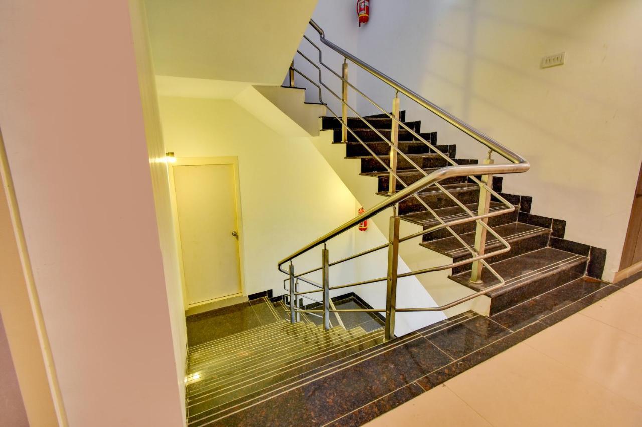 Fabexpress Pas Residency - Nr Marina Hotel